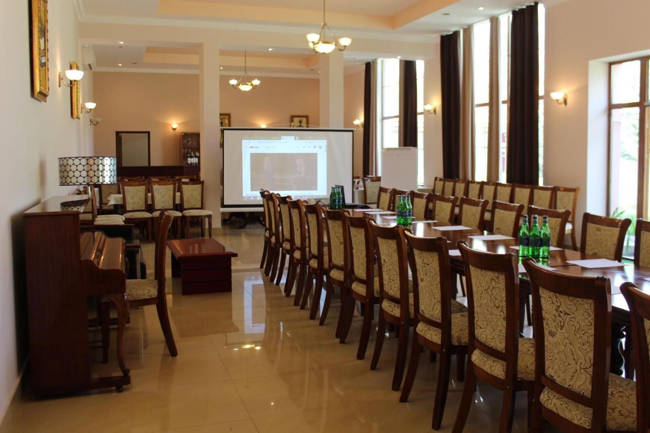 Diligence Hotel & Restaurant Dilijan Bagian luar foto